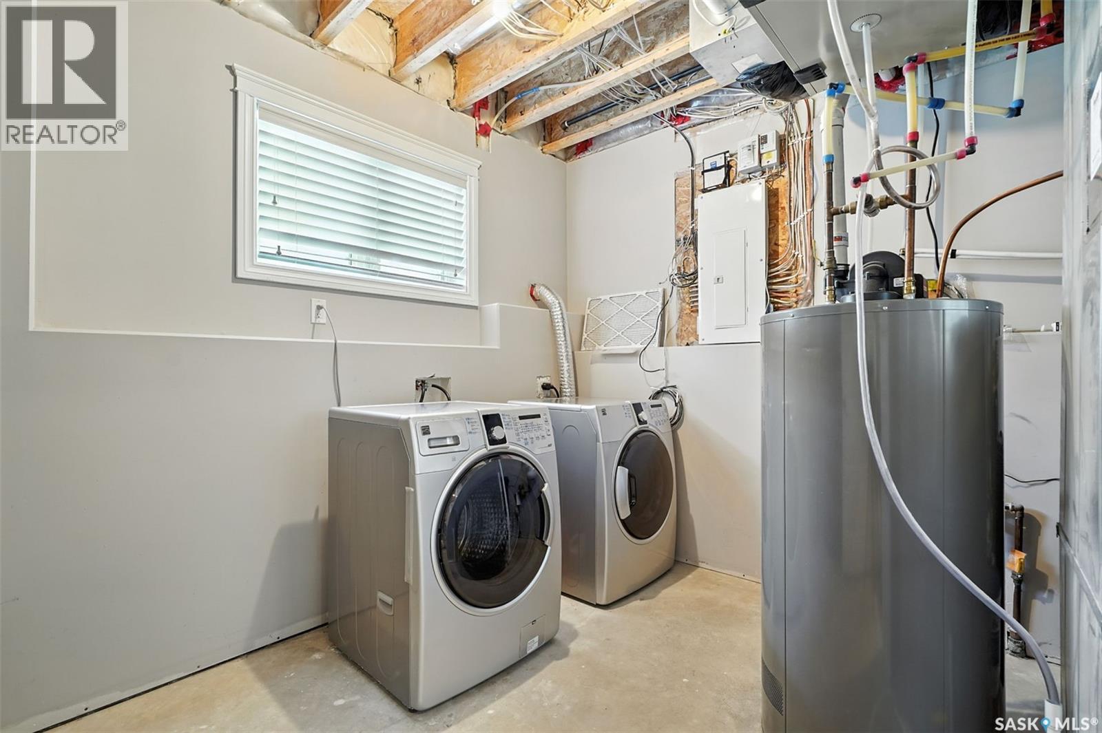 Single Family House Bi-level for Sale in  Roy TERRACE Saskatoon 