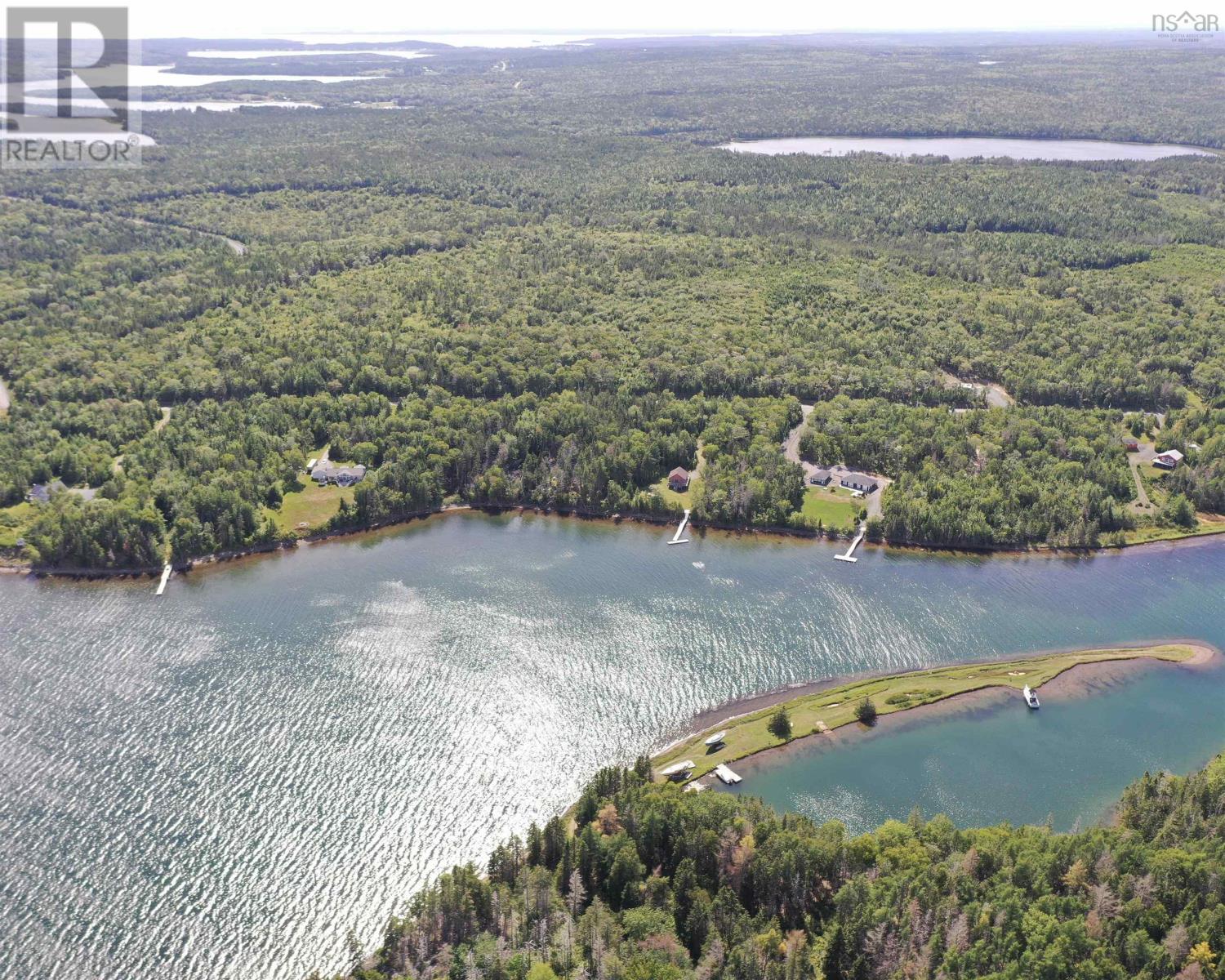 Property 16 of 18 of 32 Wall Street