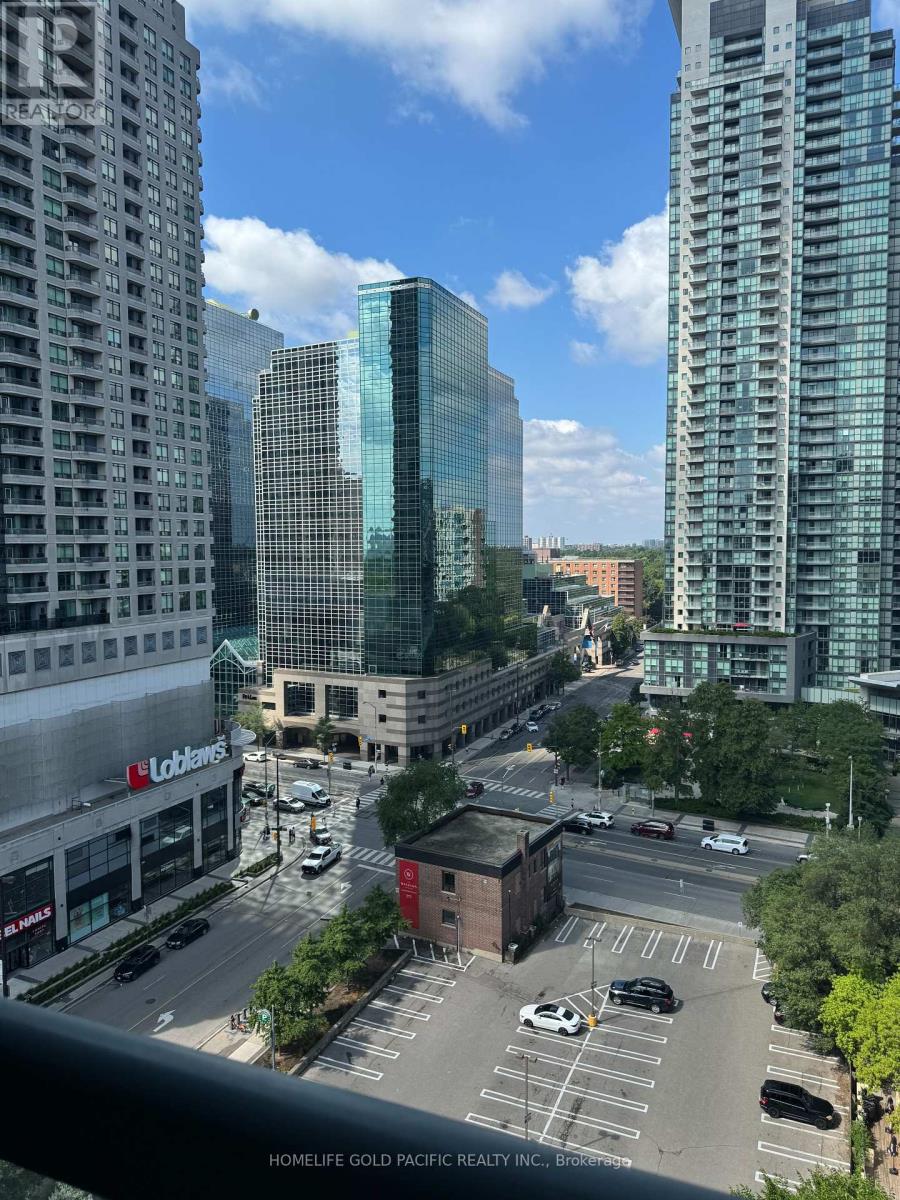 Photo 10 of 1716 28 Empress Avenue, Toronto ON