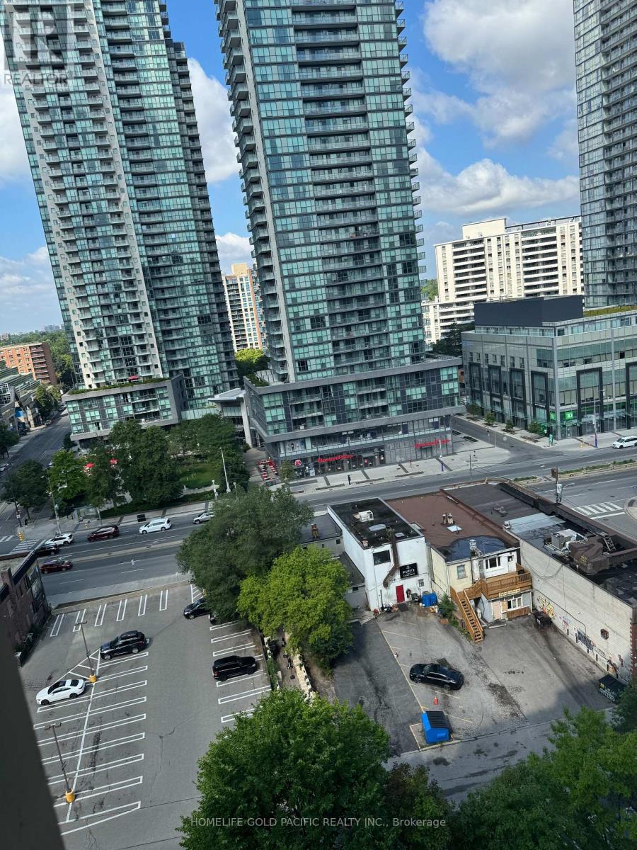 Photo 11 of 1716 28 Empress Avenue, Toronto ON