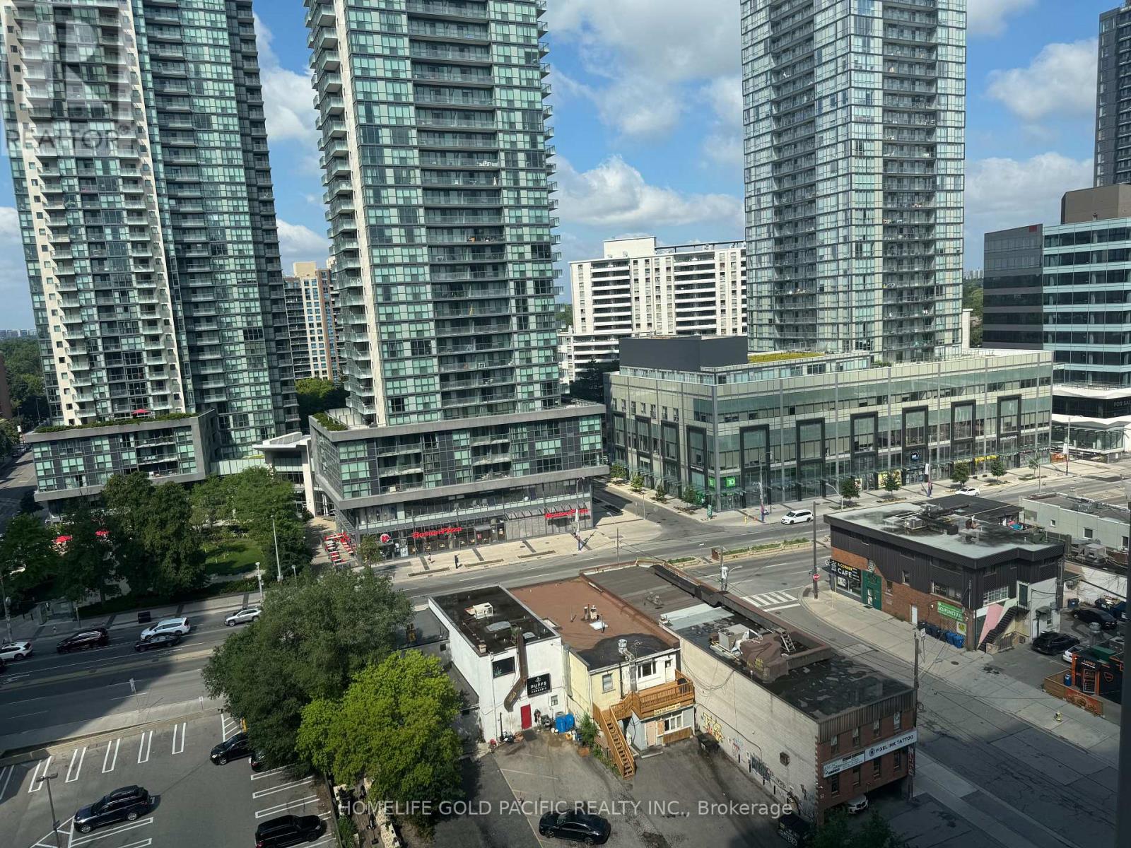 Photo 14 of 1716 28 Empress Avenue, Toronto ON