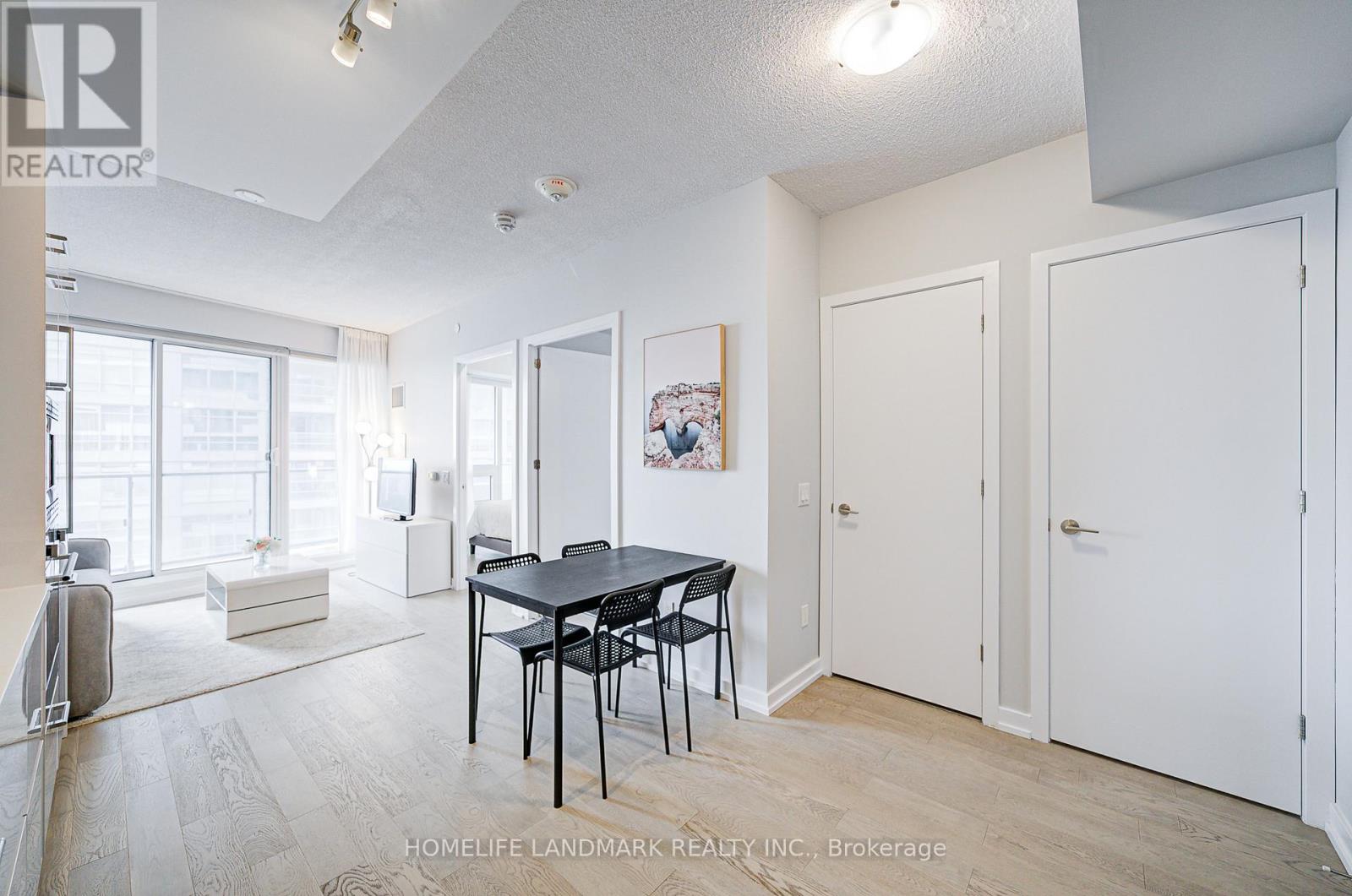 Photo 17 of 2304 2221 Yonge Street, Toronto ON