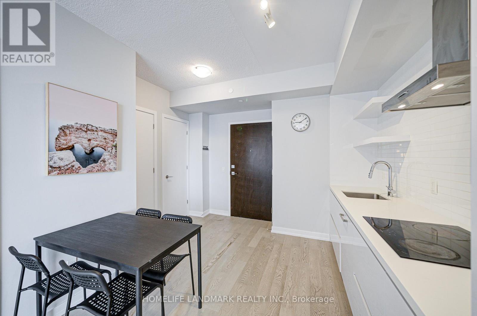 Photo 18 of 2304 2221 Yonge Street, Toronto ON