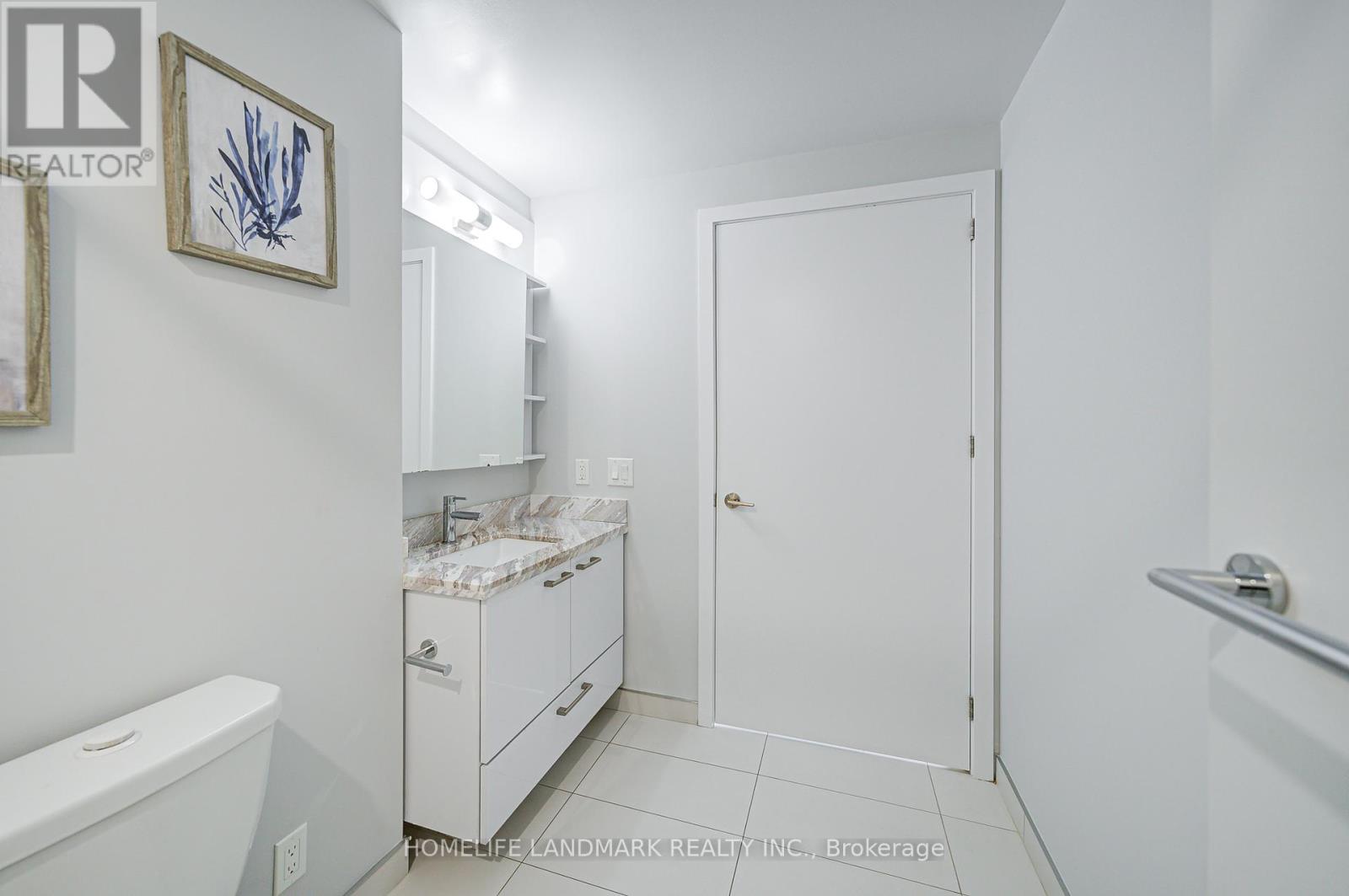 Photo 25 of 2304 2221 Yonge Street, Toronto ON