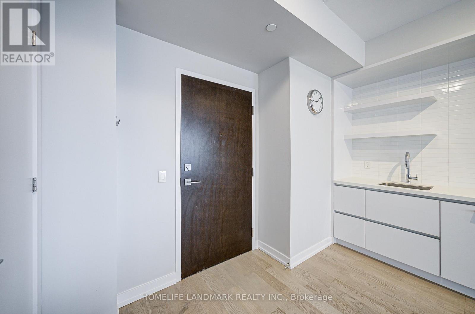 Photo 9 of 2304 2221 Yonge Street, Toronto ON