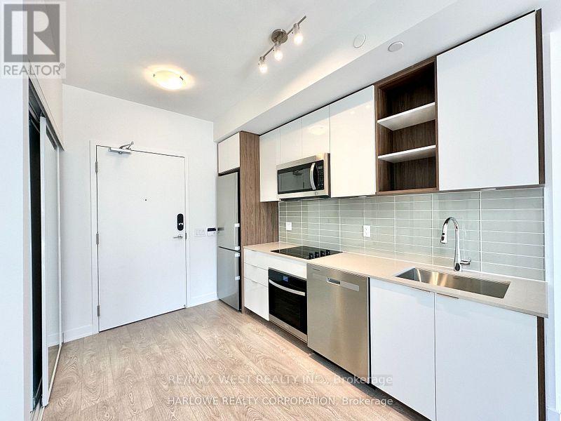 Photo 4 of 616 543 Richmond Street W, Toronto ON