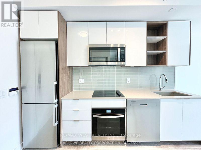 Photo 5 of 616 543 Richmond Street W, Toronto ON