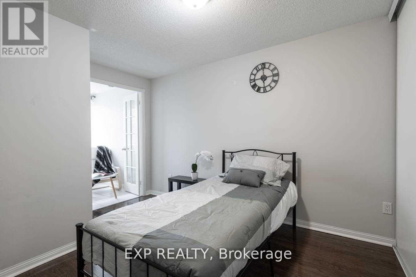 Photo 5 of 624 188 Bonis Avenue, Toronto ON