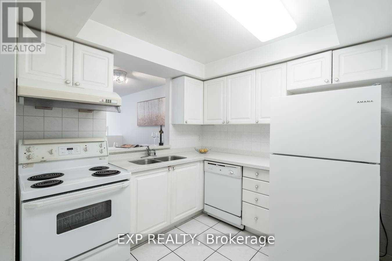 Photo 6 of 624 188 Bonis Avenue, Toronto ON