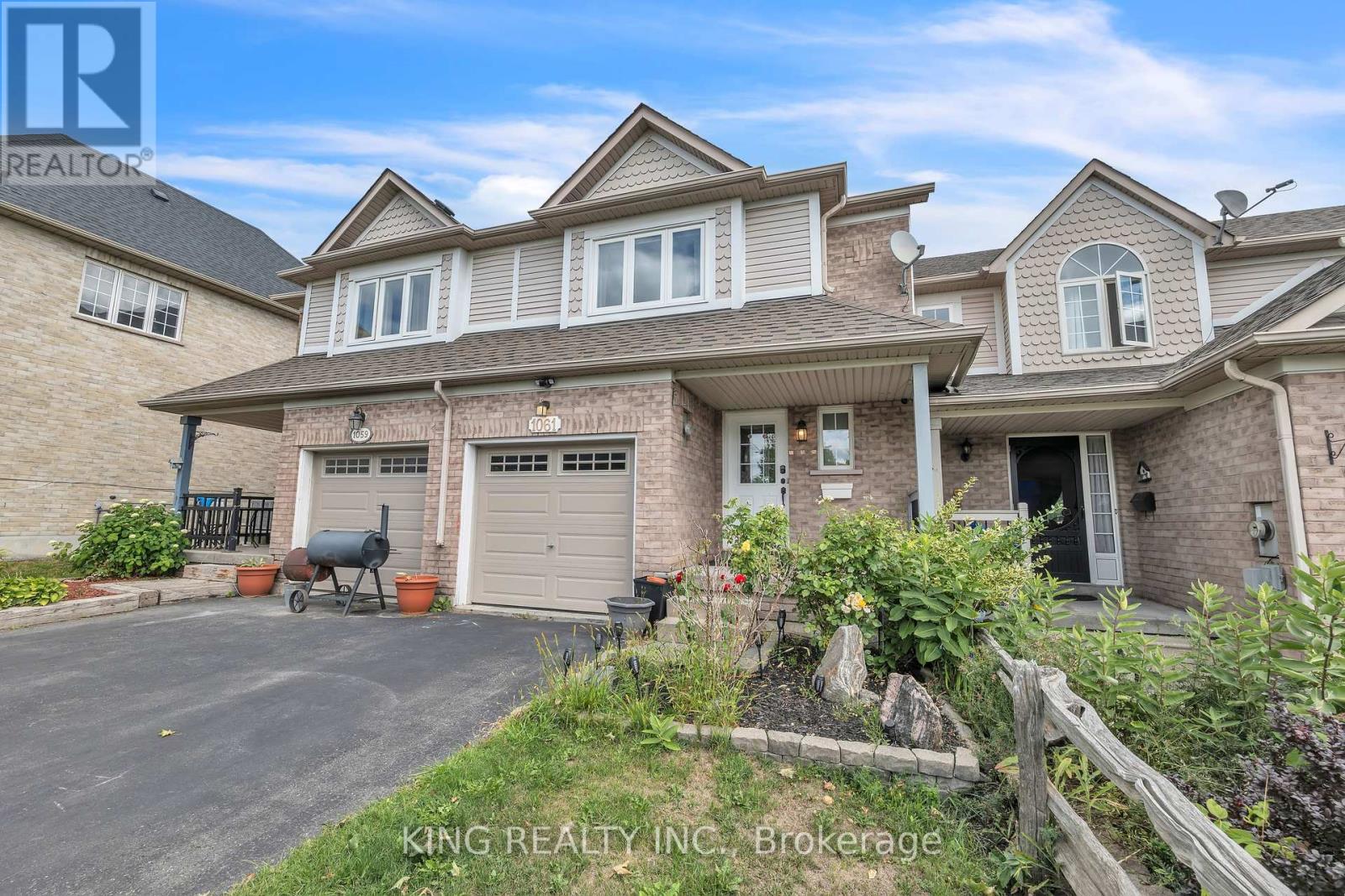 Photo 3 of 1061 Tilbury Street, Oshawa ON