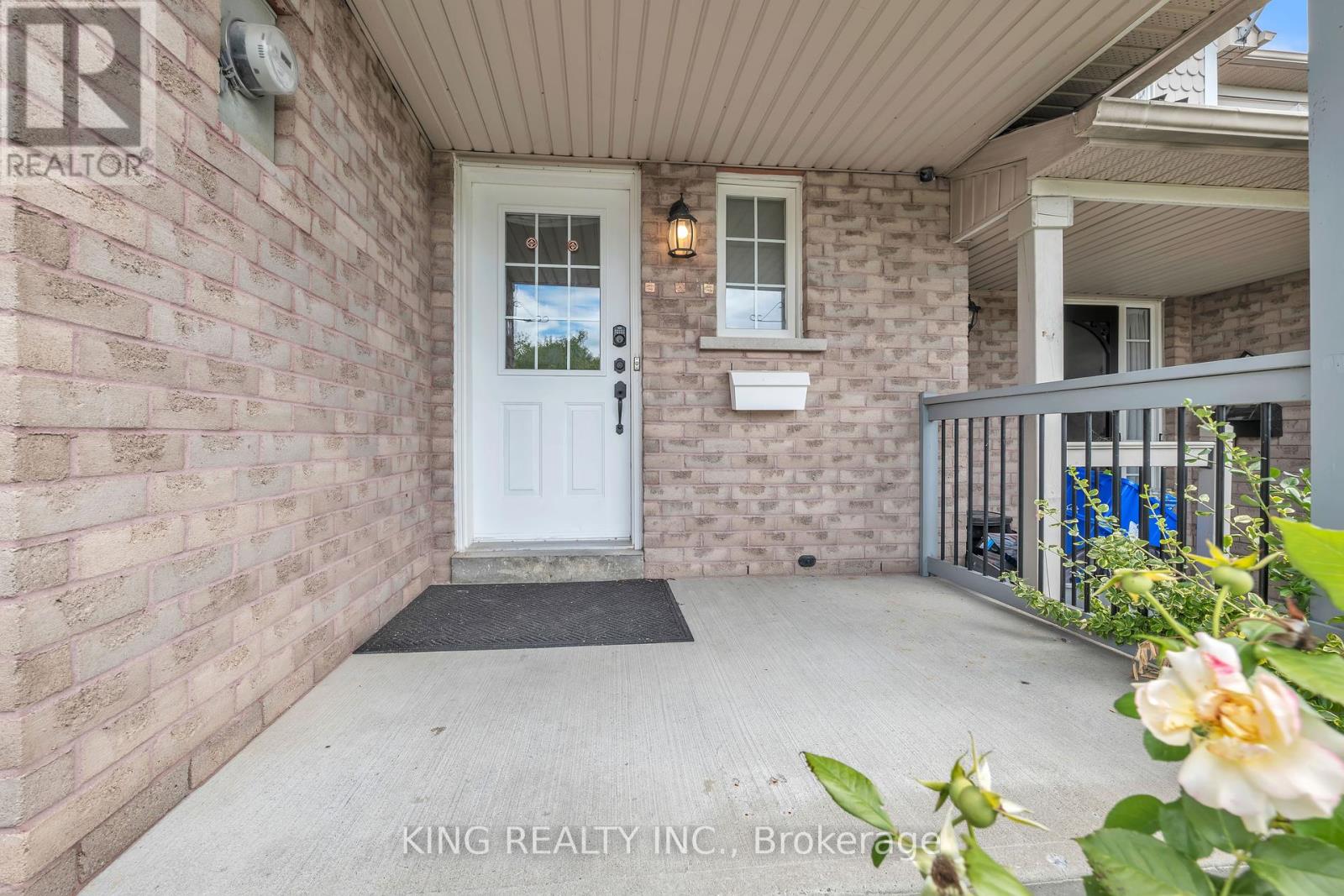 Photo 5 of 1061 Tilbury Street, Oshawa ON