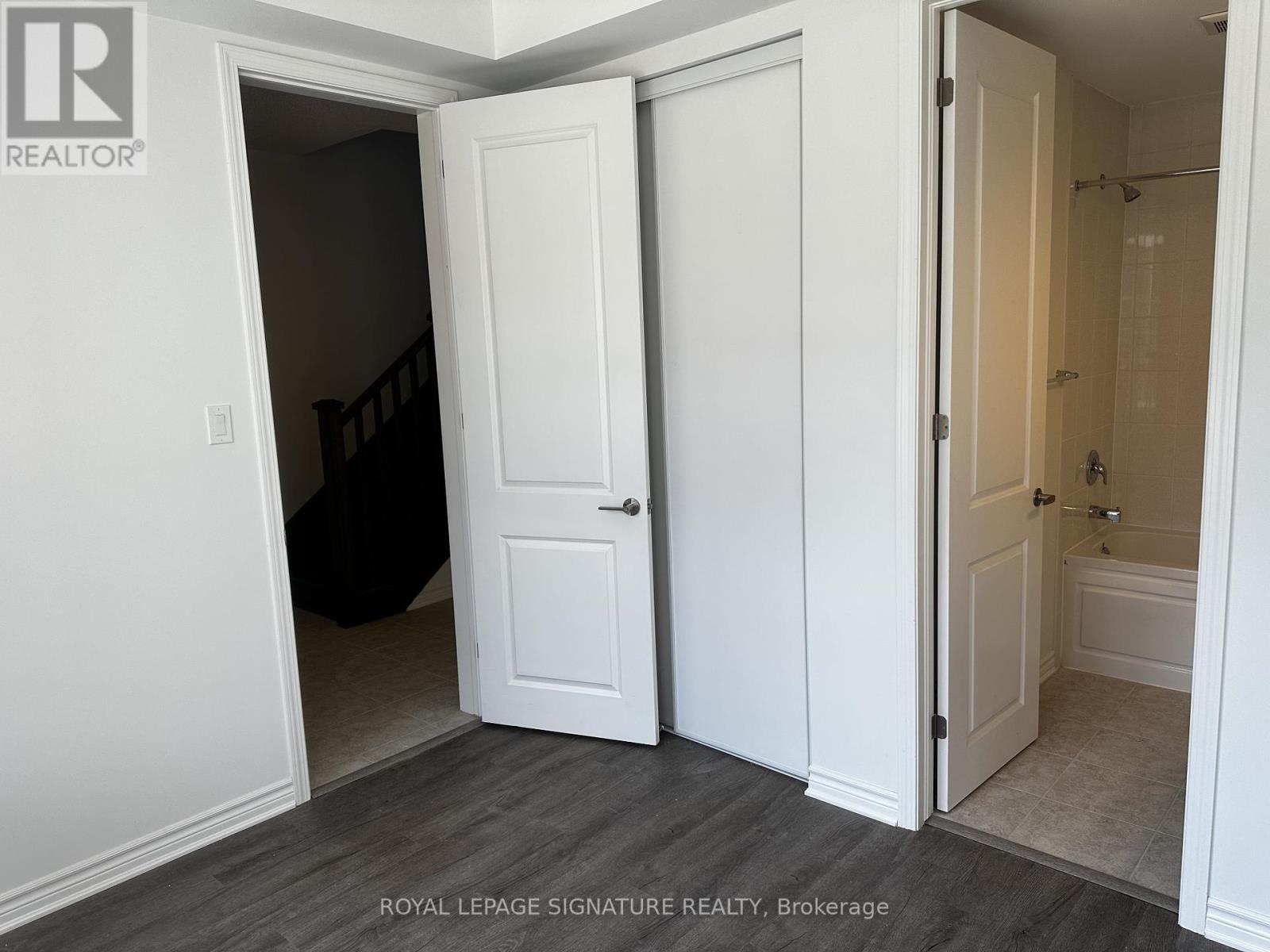 Photo 14 of 9 1259 Lily Crescent, Milton ON