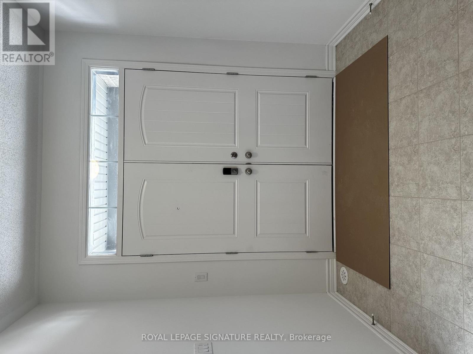 Photo 21 of 9 1259 Lily Crescent, Milton ON