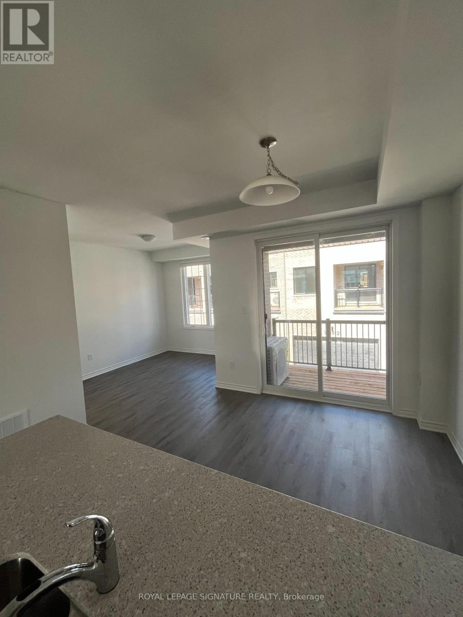 Photo 2 of 10 1259 Lily Crescent, Milton ON