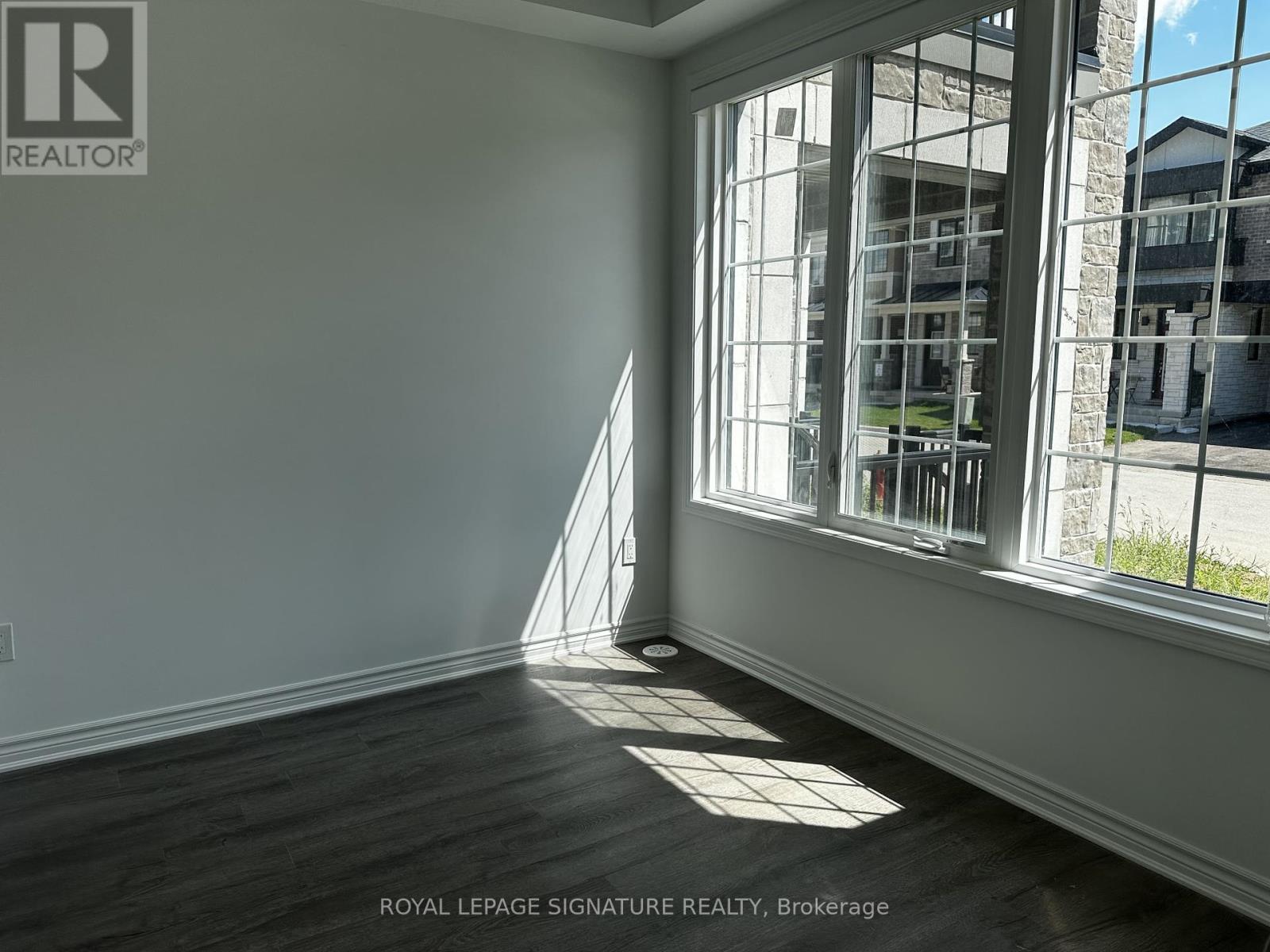 Photo 9 of 9 1259 Lily Crescent, Milton ON