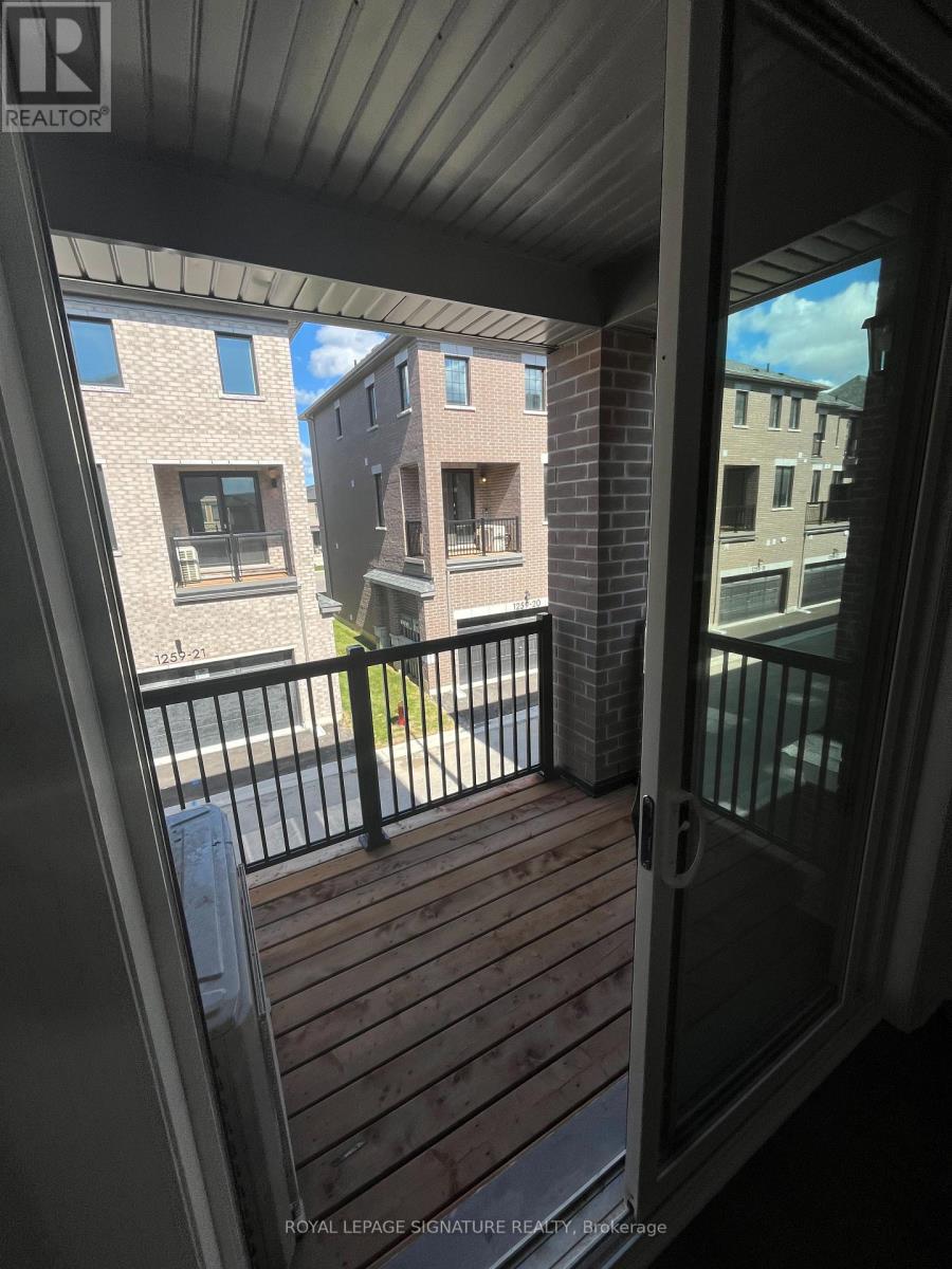 Photo 8 of 10 1259 Lily Crescent, Milton ON