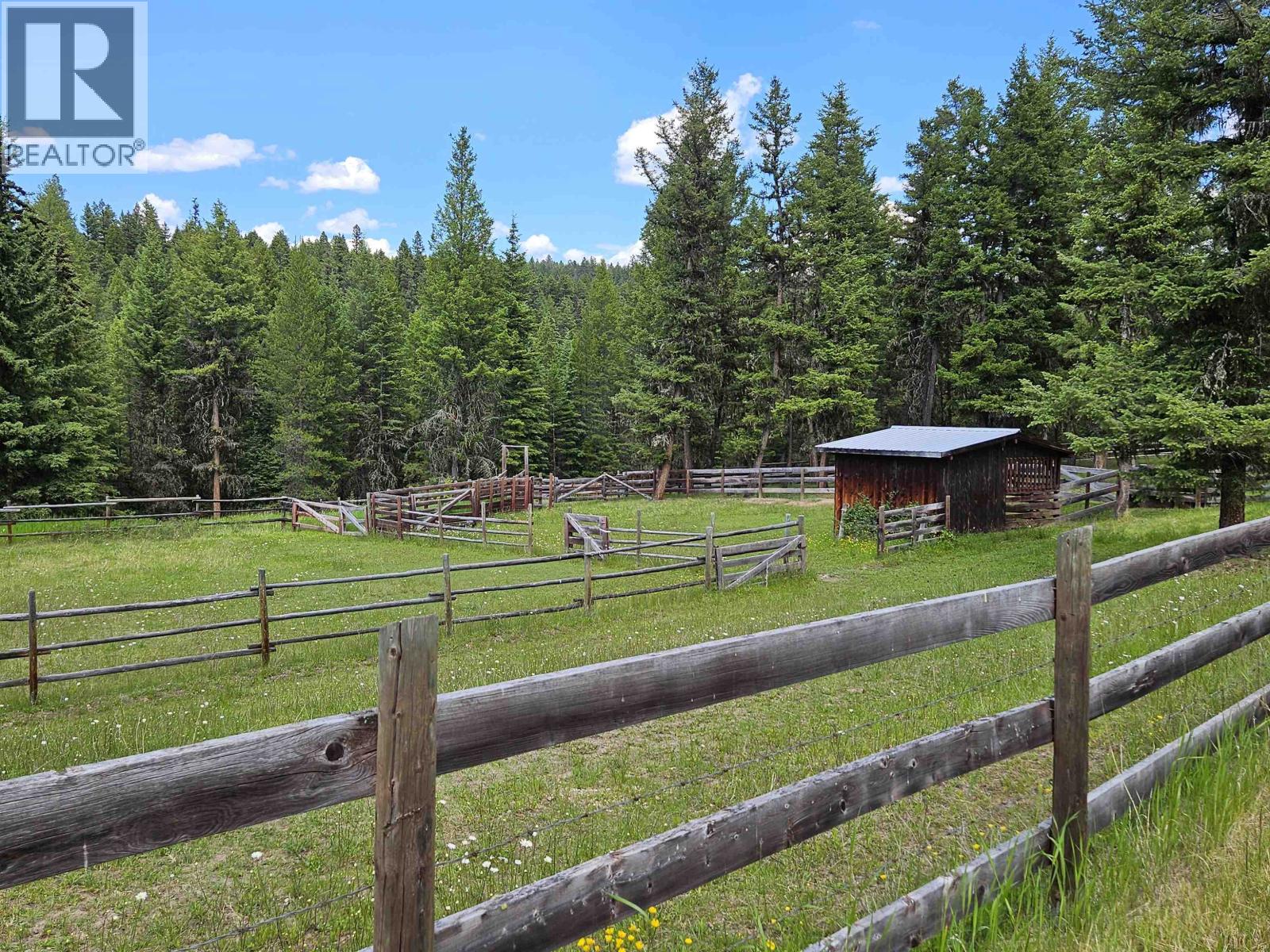 2455 FIRWOOD HILL ROAD, Williams Lake