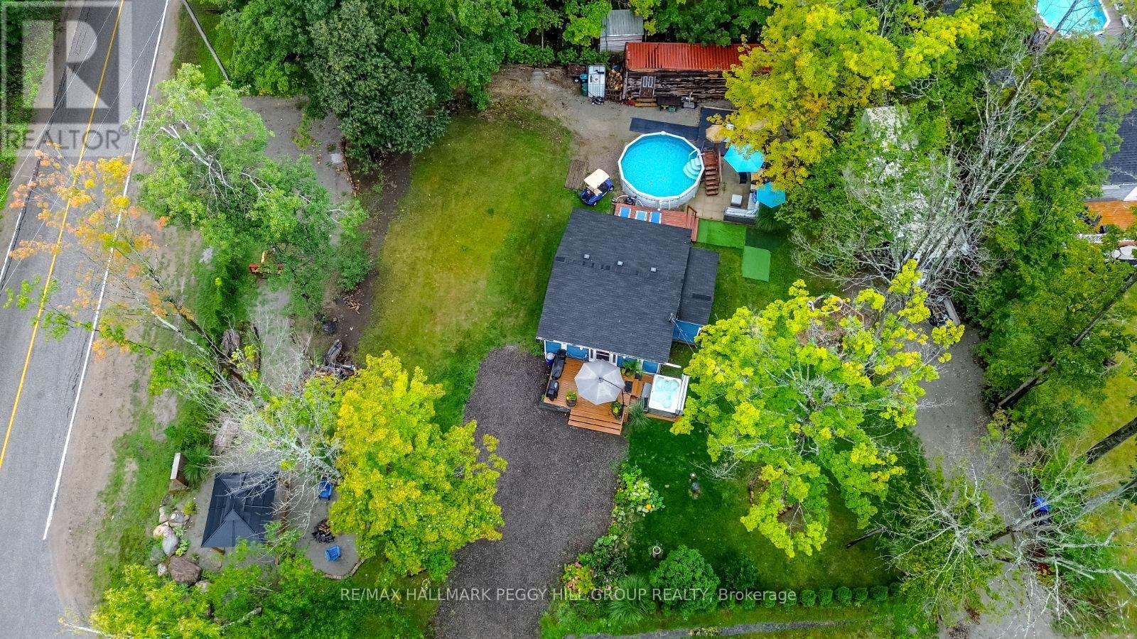 Photo 2 of 28 Wozniak Road, Penetanguishene ON