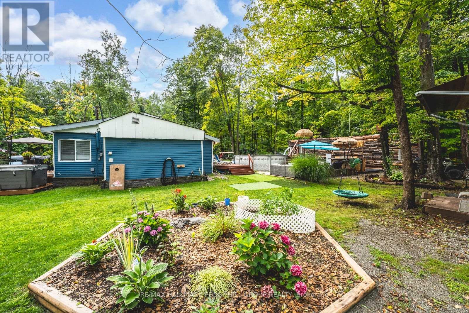 Photo 3 of 28 Wozniak Road, Penetanguishene ON