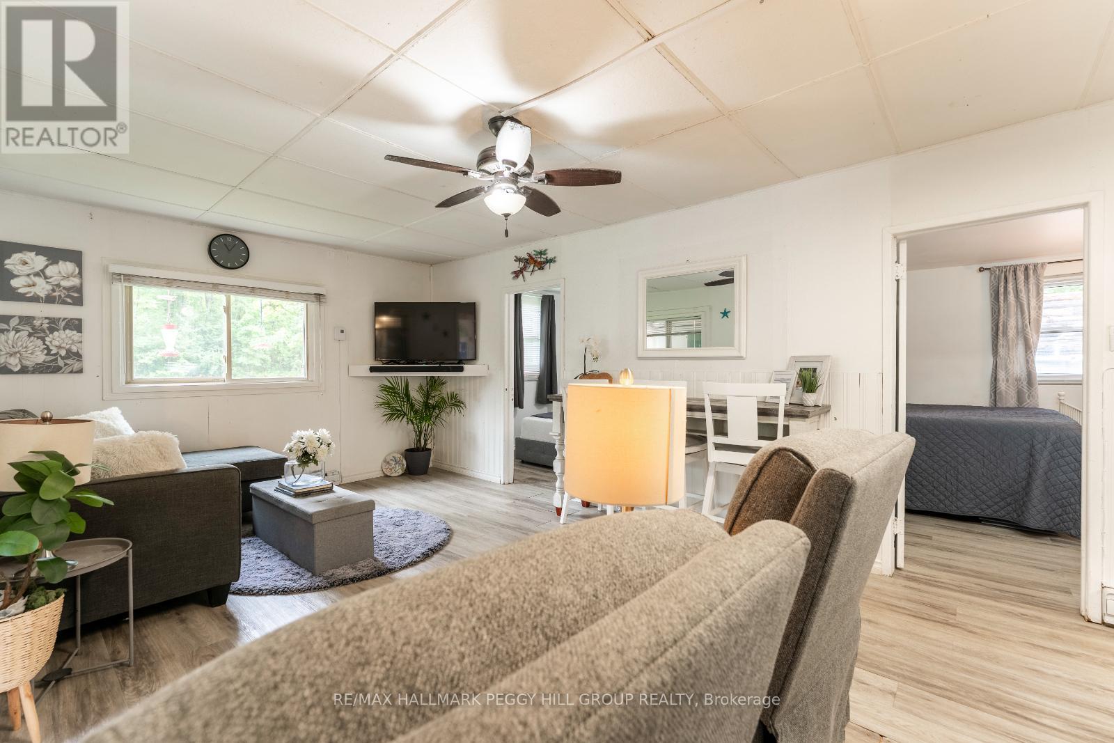 Photo 5 of 28 Wozniak Road, Penetanguishene ON