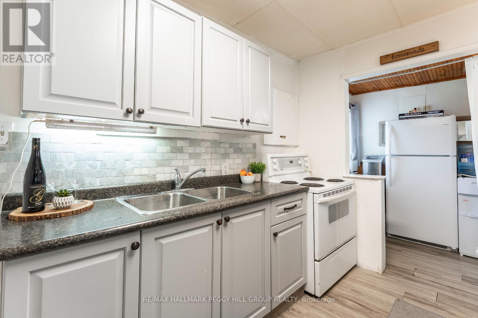 Photo 6 of 28 Wozniak Road, Penetanguishene ON