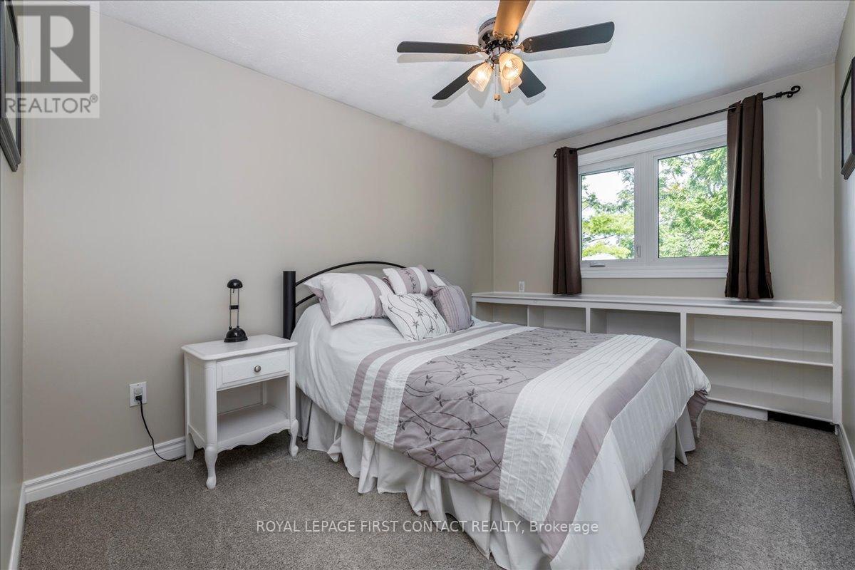 Photo 17 of 23 Virgilwood Crescent, Barrie ON