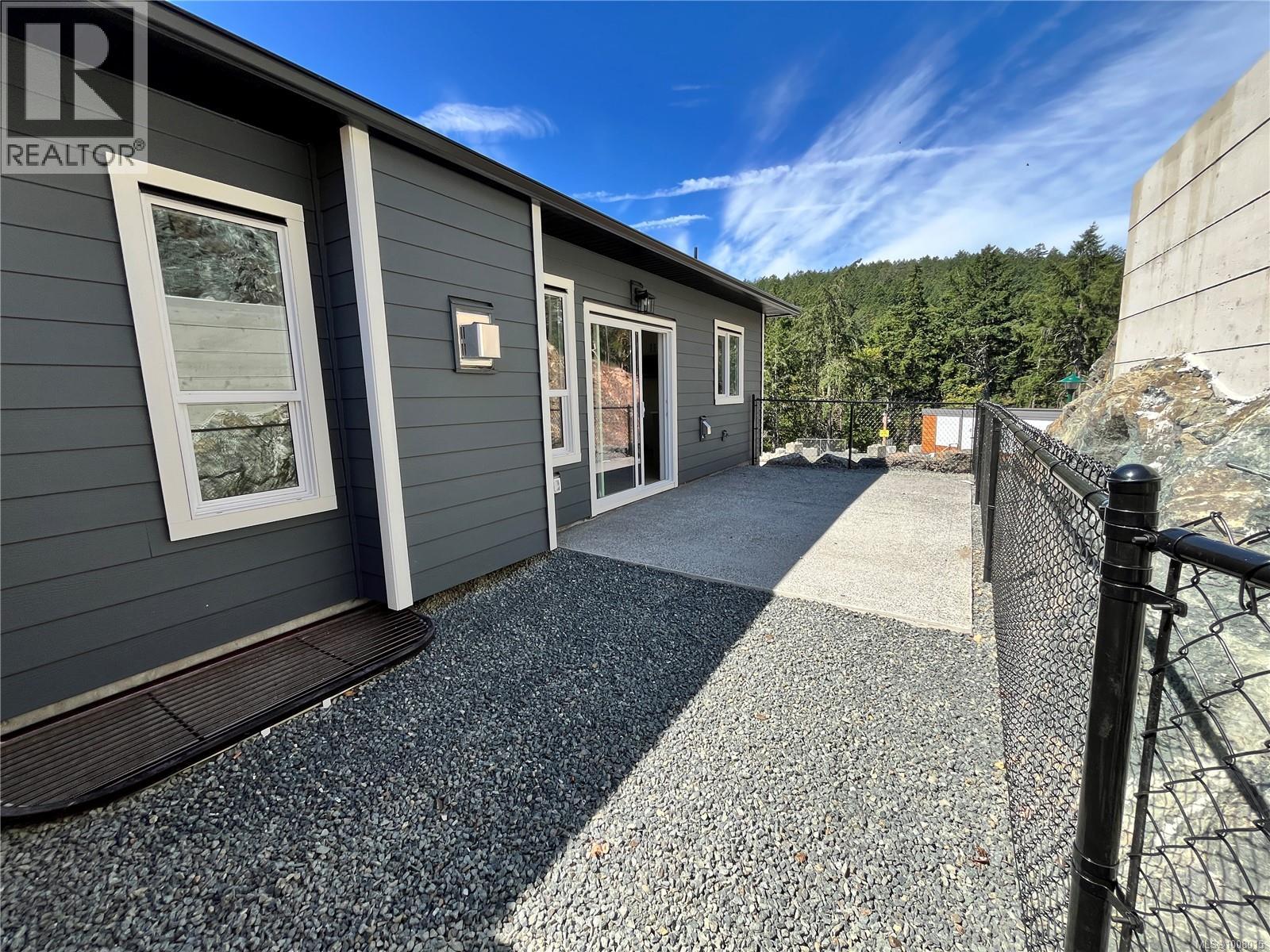 Photo 13 of 2011 West Park Lane, View Royal BC