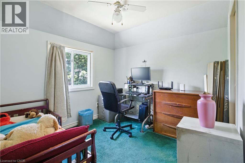 Photo 18 of 16 Albemarle Street, Hamilton ON