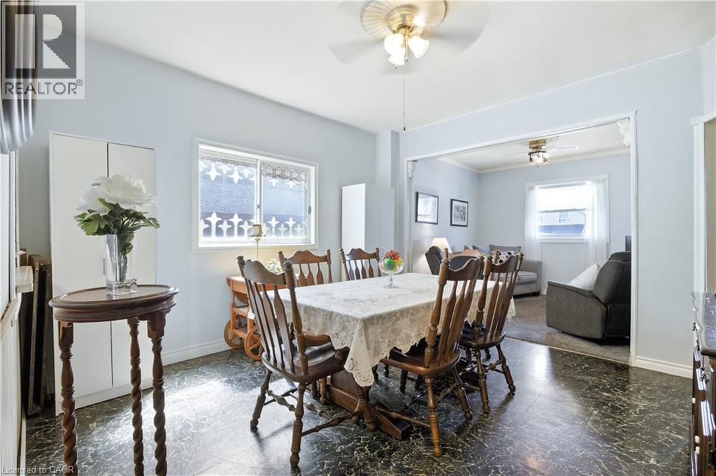 Photo 10 of 16 Albemarle Street, Hamilton ON