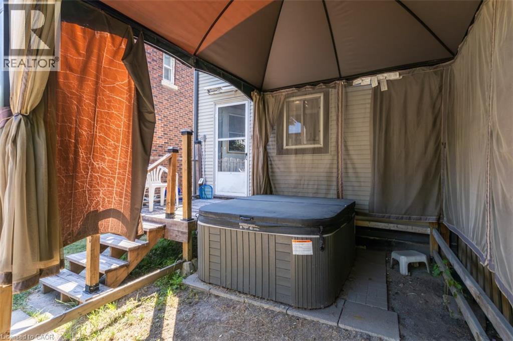 Photo 26 of 16 Albemarle Street, Hamilton ON