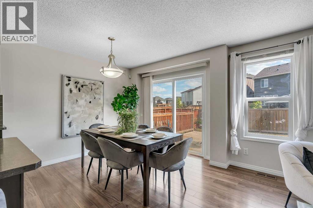 Photo 19 of 147 Osborne Rise Sw, Airdrie AB