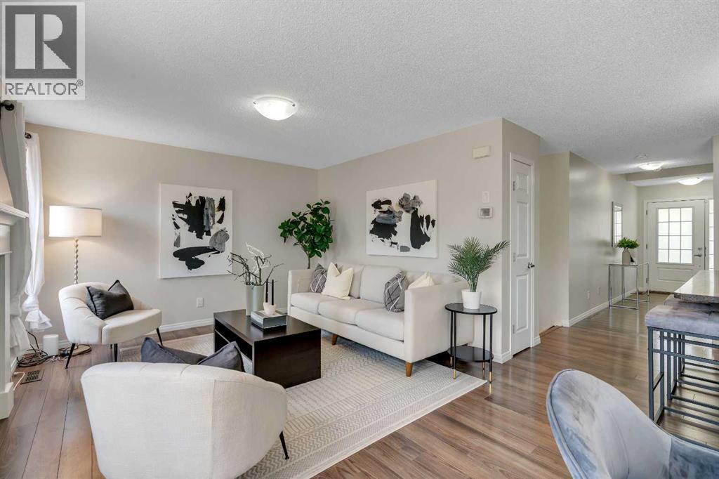 Photo 10 of 147 Osborne Rise Sw, Airdrie AB