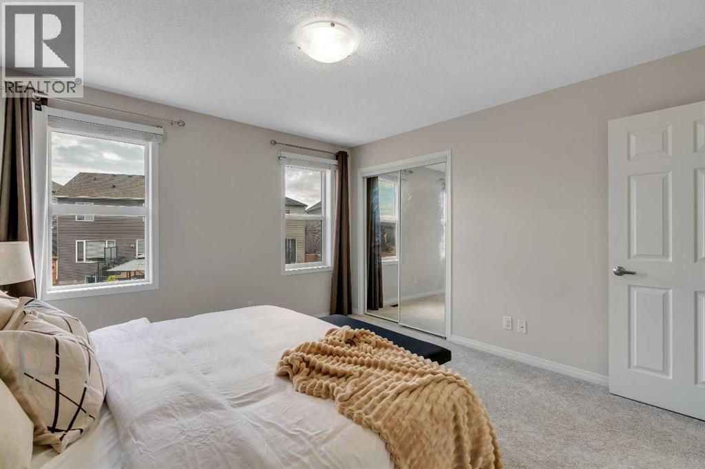 Photo 27 of 147 Osborne Rise Sw, Airdrie AB