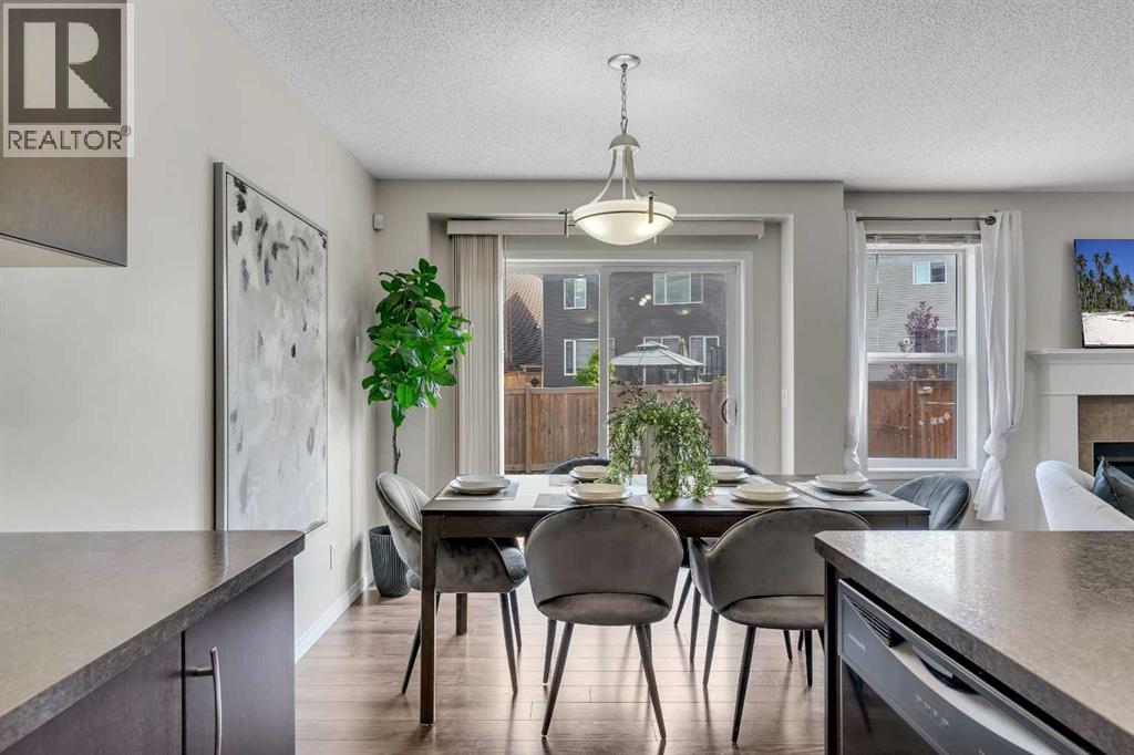 Photo 20 of 147 Osborne Rise Sw, Airdrie AB