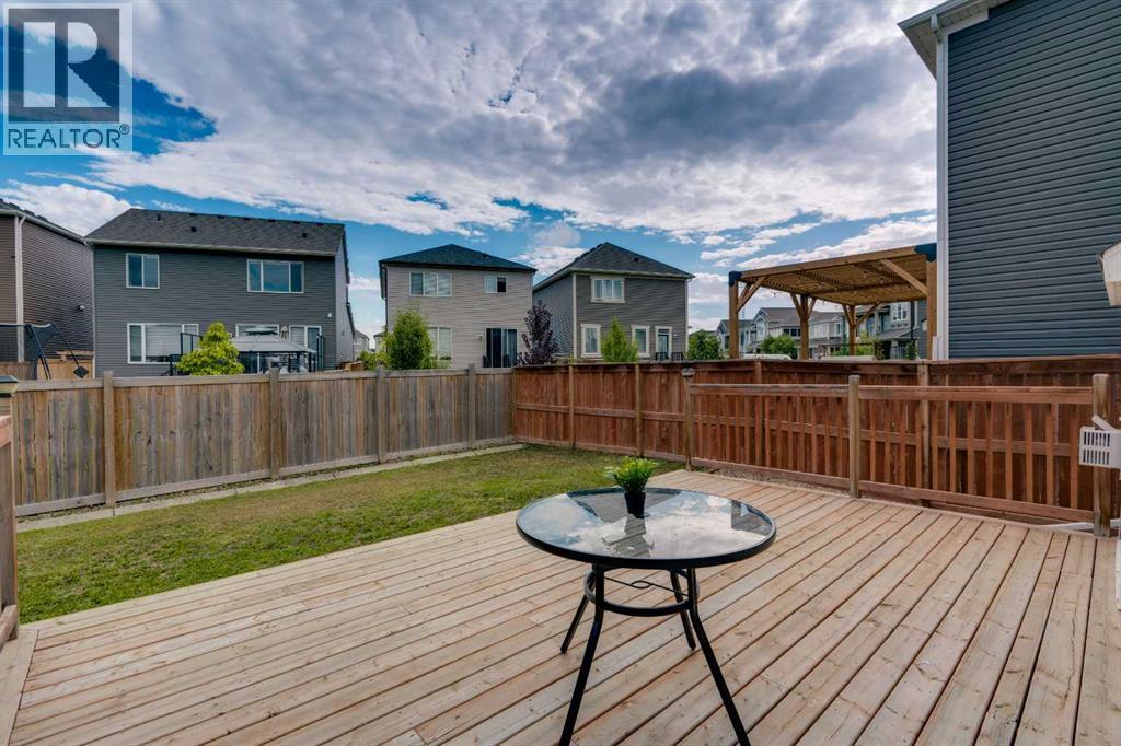 Photo 40 of 147 Osborne Rise Sw, Airdrie AB
