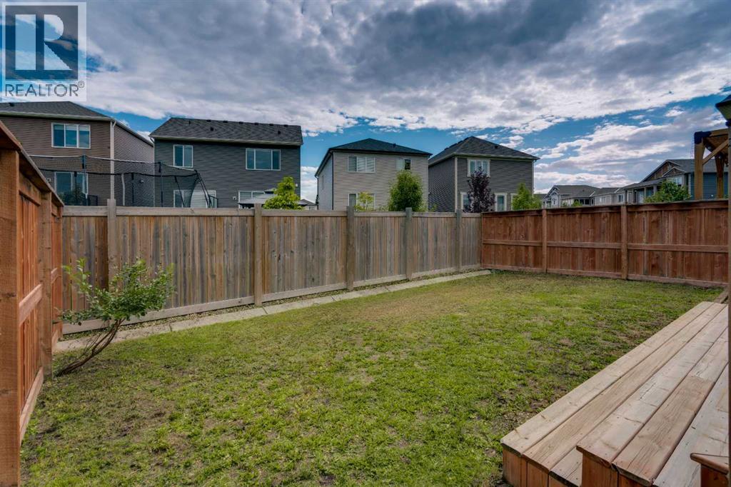 Photo 43 of 147 Osborne Rise Sw, Airdrie AB