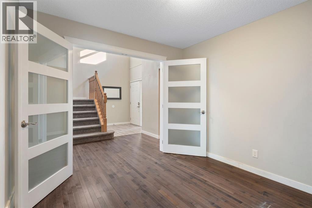 Photo 6 of 134 Autumn Close Se, Calgary AB