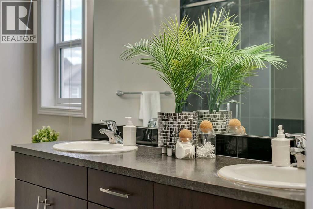Photo 31 of 147 Osborne Rise Sw, Airdrie AB