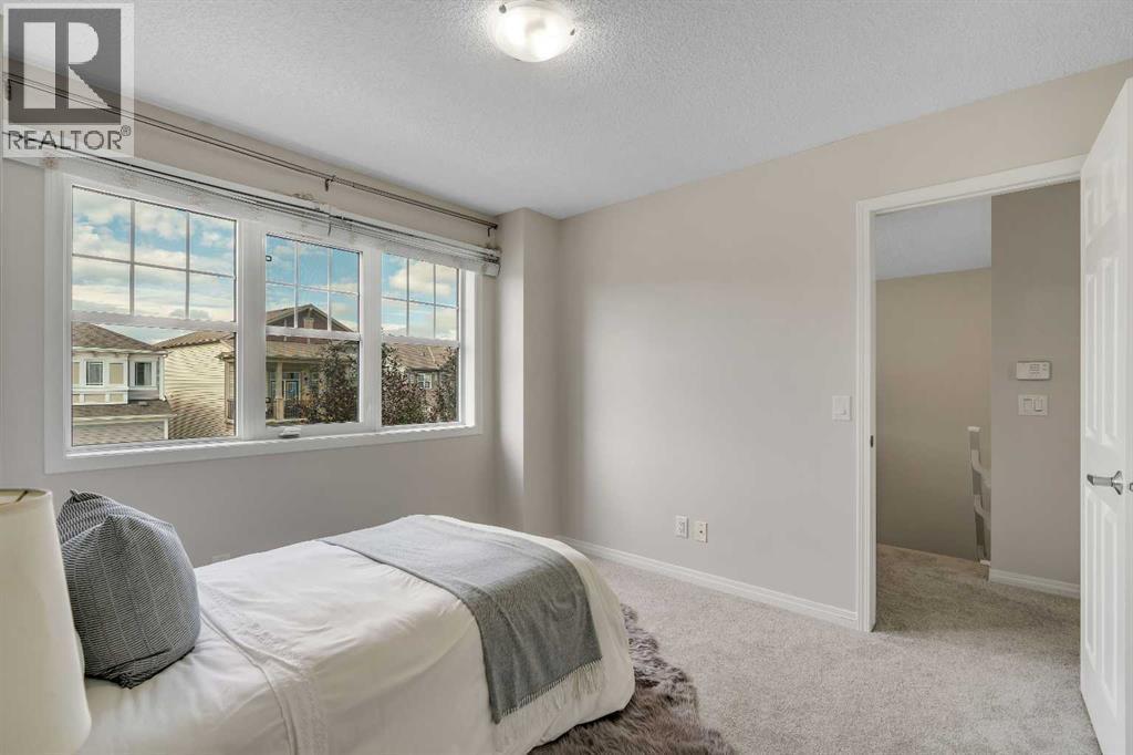 Photo 38 of 147 Osborne Rise Sw, Airdrie AB