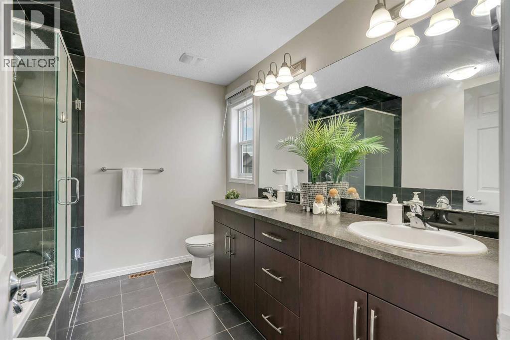 Photo 28 of 147 Osborne Rise Sw, Airdrie AB