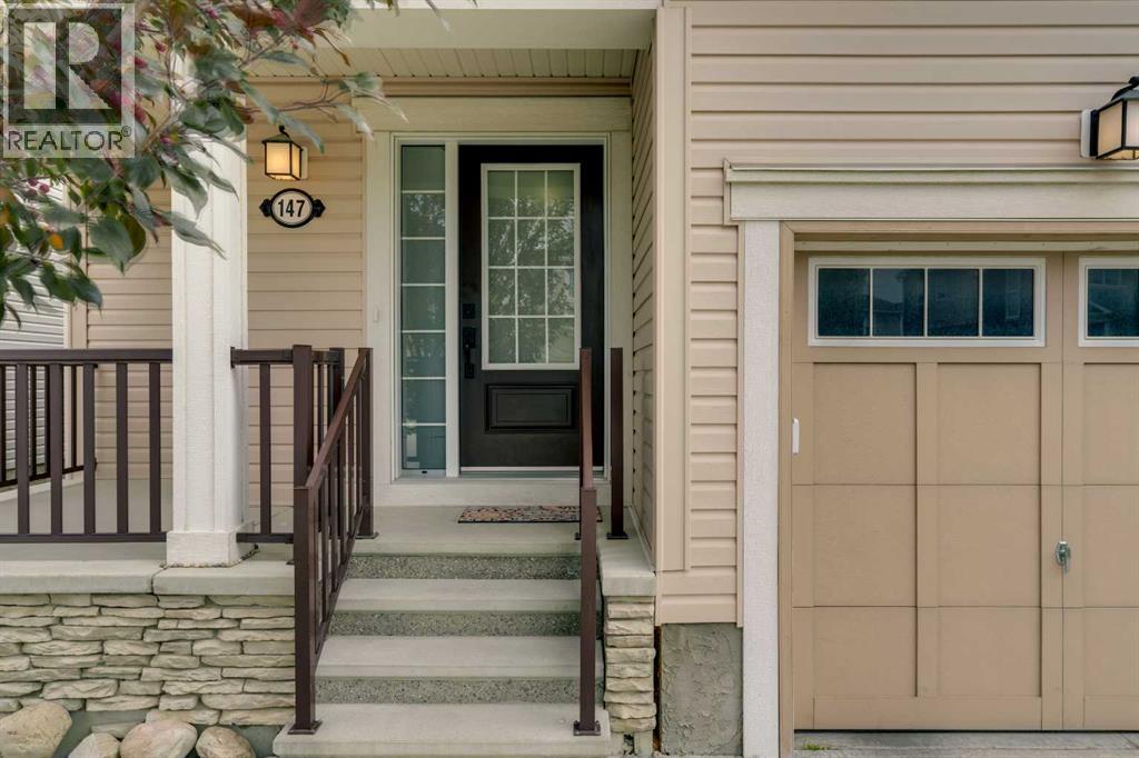 Photo 3 of 147 Osborne Rise Sw, Airdrie AB