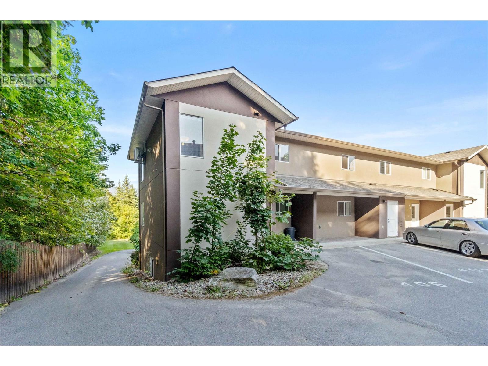 Photo 2 of 1449 1 Avenue Ne Unit 405, Salmon Arm BC