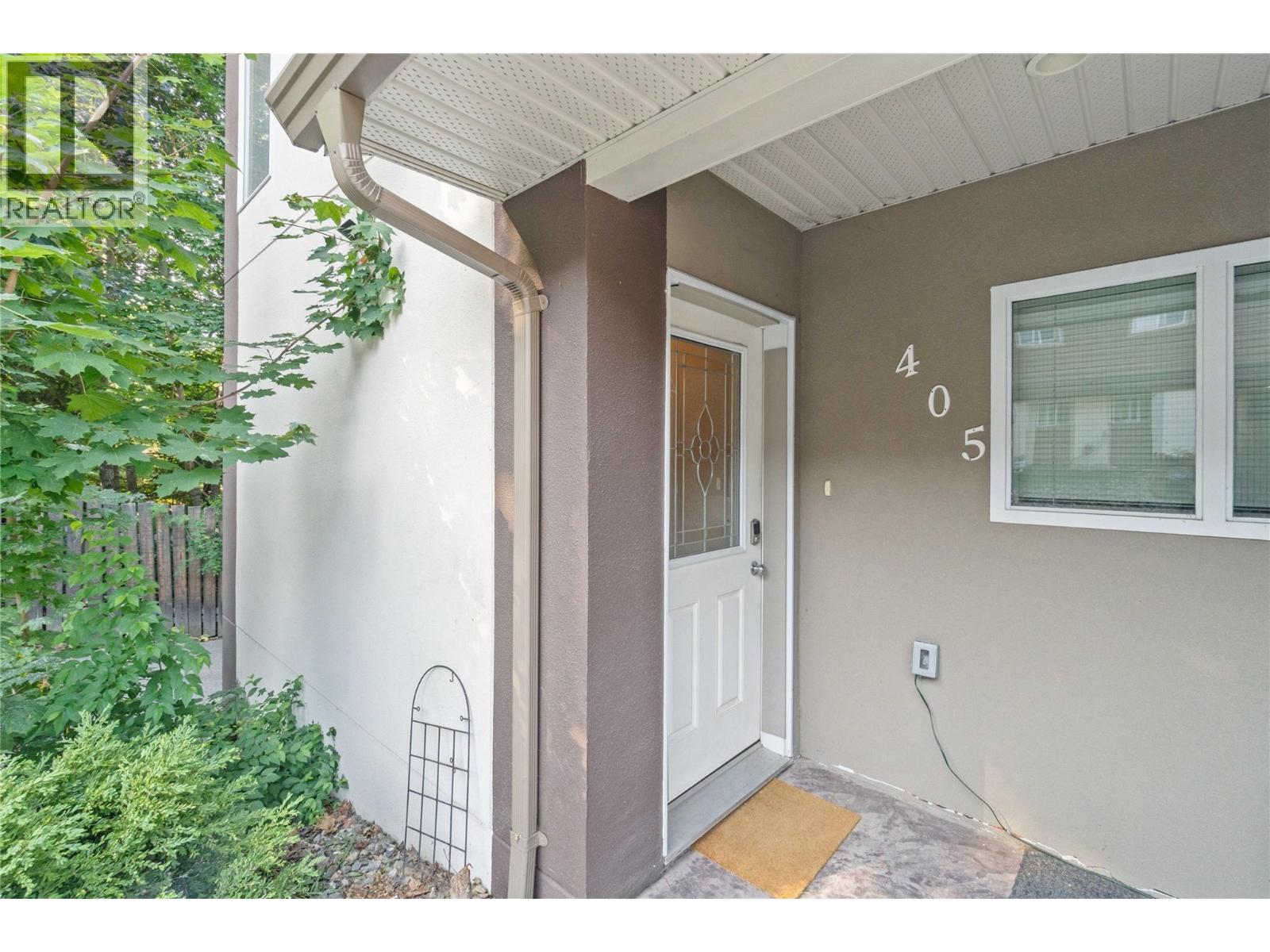 Photo 3 of 1449 1 Avenue Ne Unit 405, Salmon Arm BC