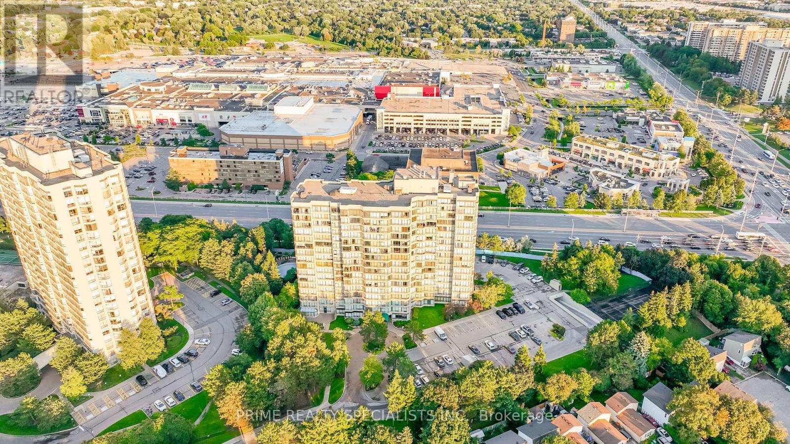 Photo 1 of 611 26 Hanover Road, Brampton ON