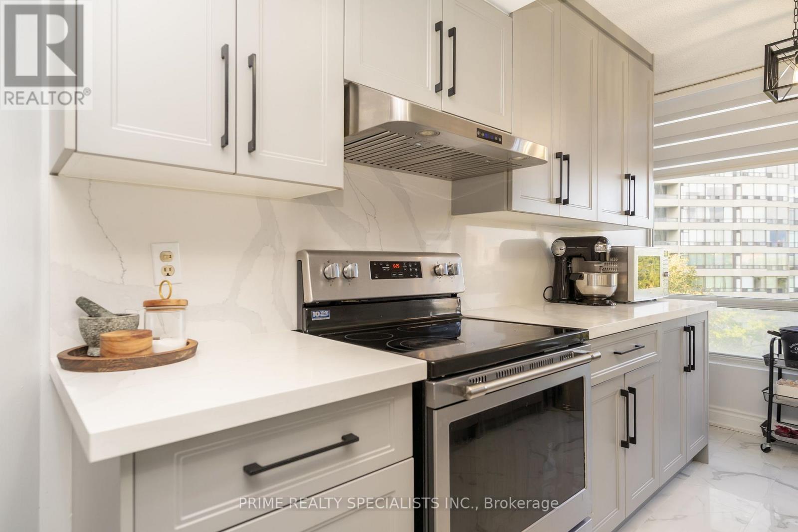 Photo 19 of 611 26 Hanover Road, Brampton ON