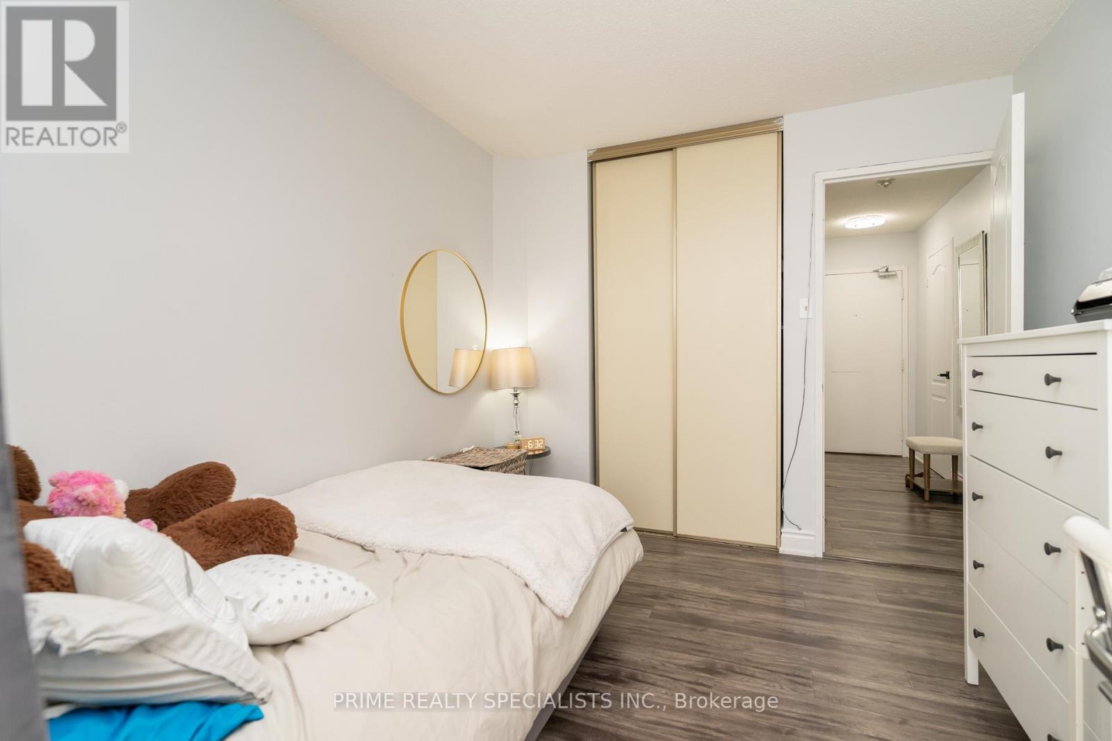 Photo 25 of 611 26 Hanover Road, Brampton ON