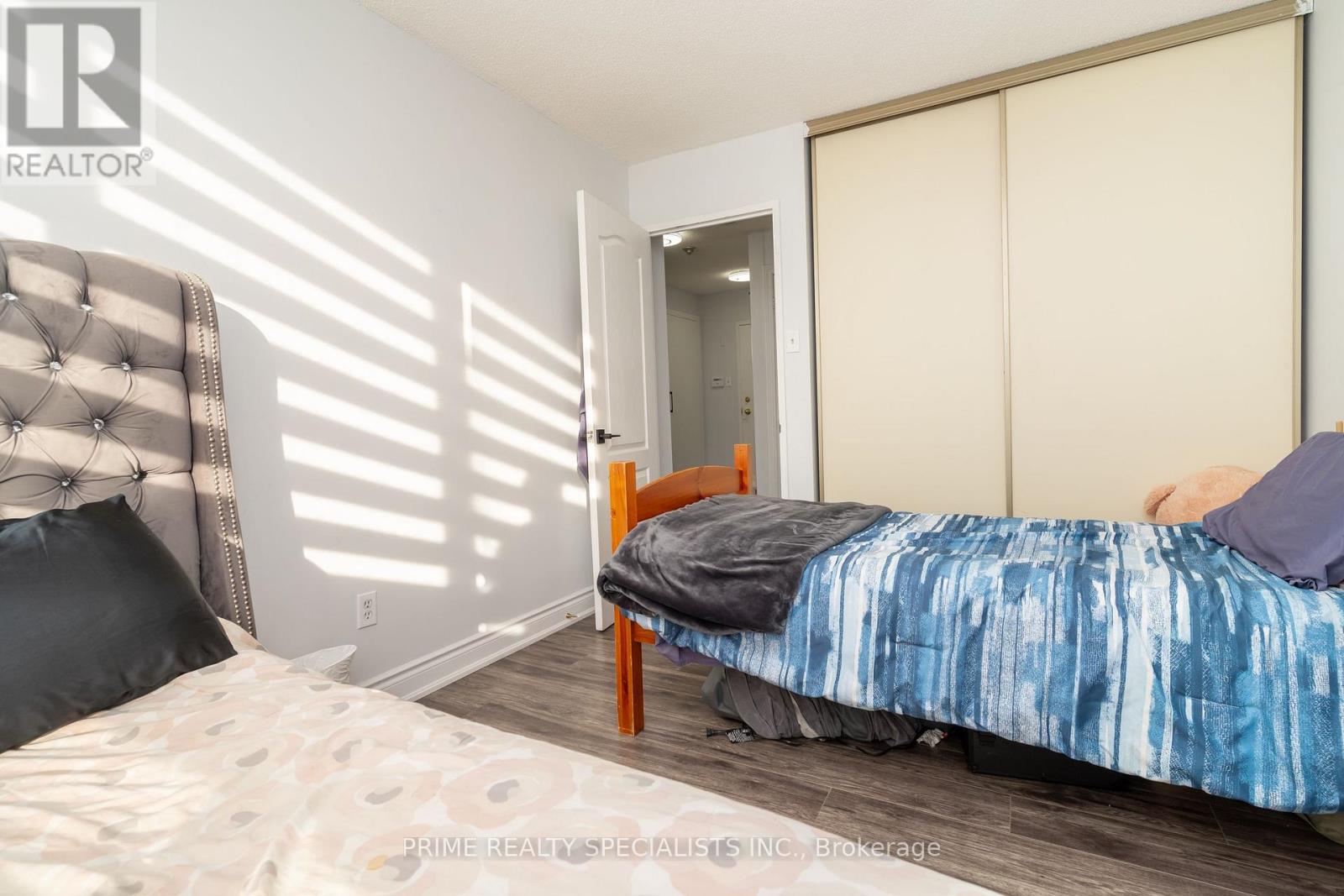 Photo 27 of 611 26 Hanover Road, Brampton ON