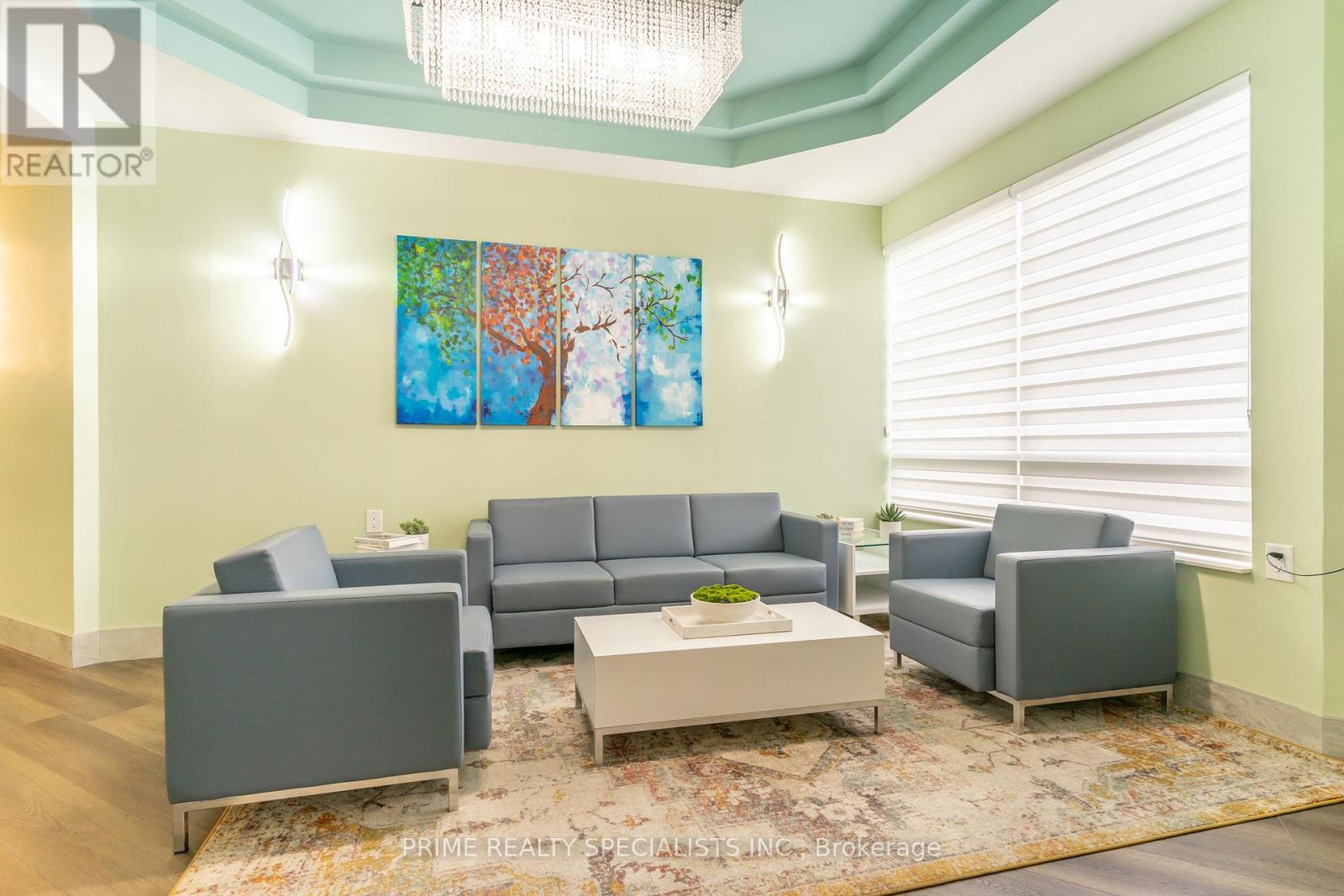 Photo 6 of 611 26 Hanover Road, Brampton ON