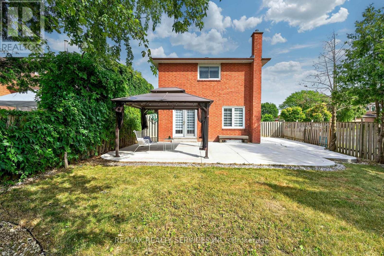 Photo 30 of 55 Mcgraw Avenue, Brampton ON