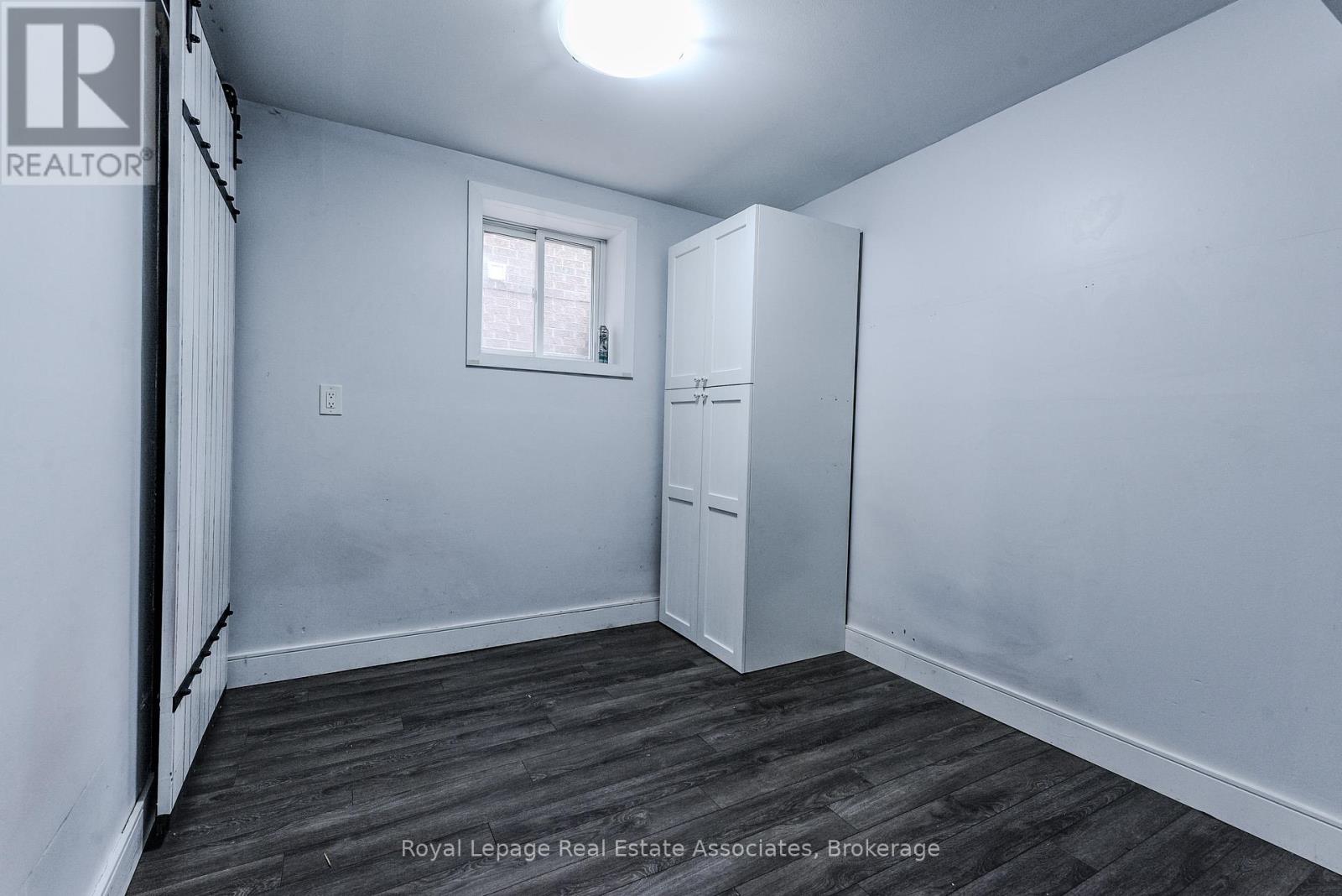 Photo 11 of 631 Ashprior Avenue, Mississauga ON